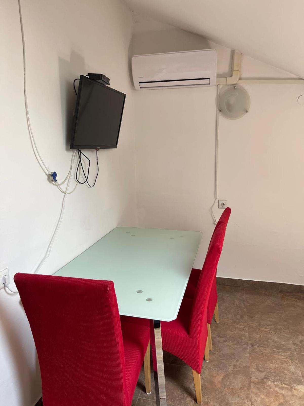 Dejan Apartment-Top Centar Пула Екстериор снимка