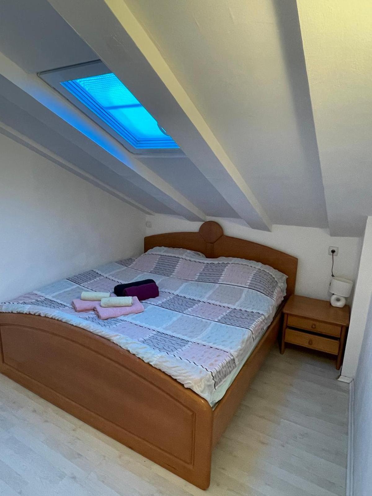 Dejan Apartment-Top Centar Пула Екстериор снимка