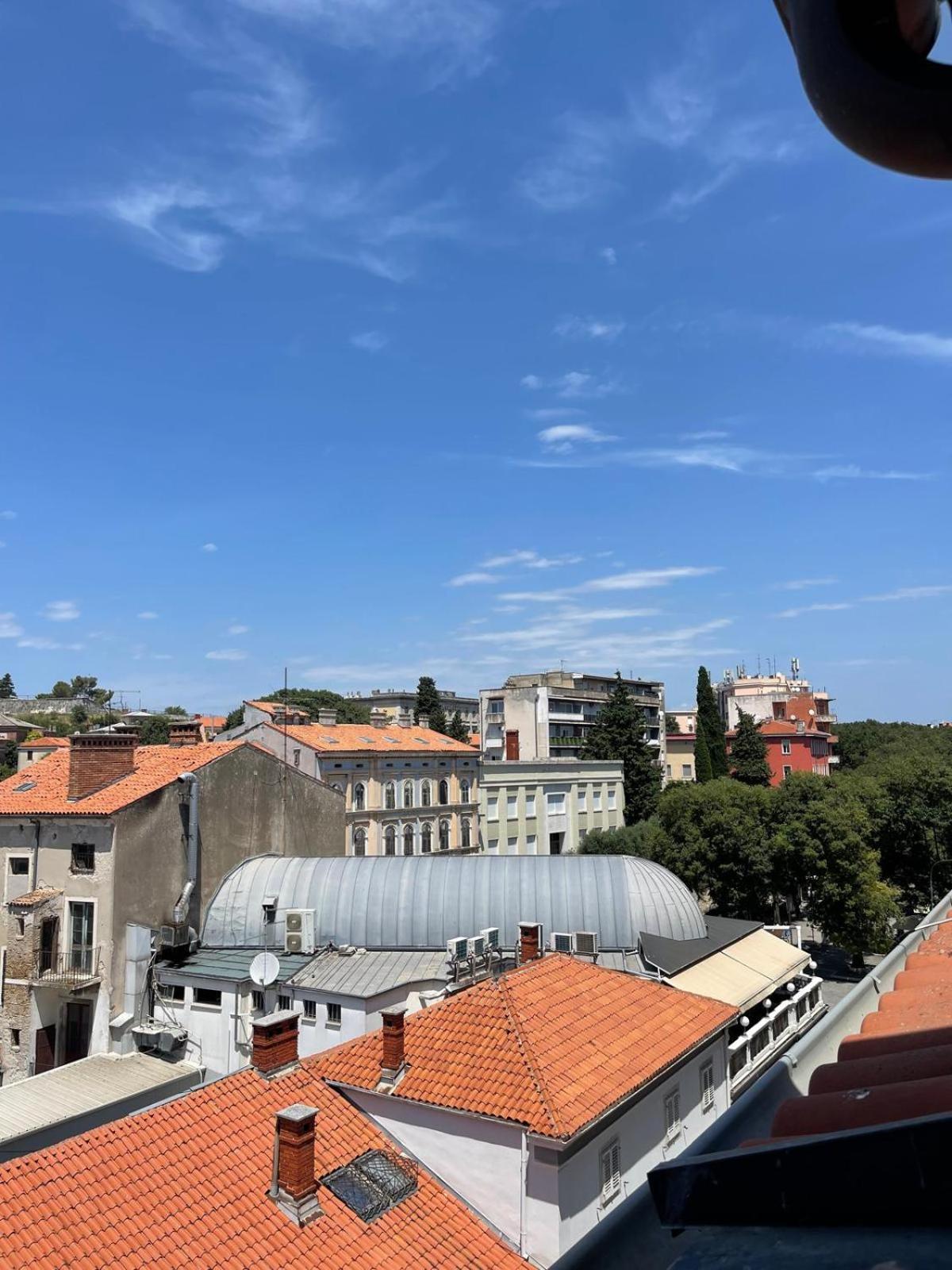 Dejan Apartment-Top Centar Пула Екстериор снимка