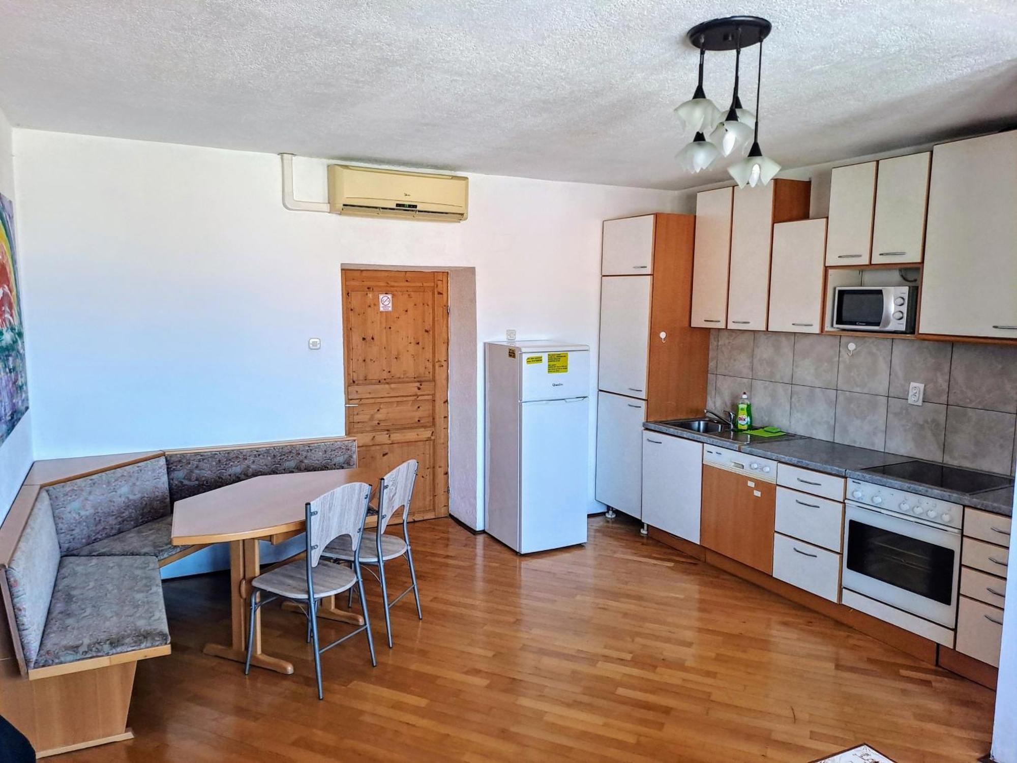 Dejan Apartment-Top Centar Пула Екстериор снимка